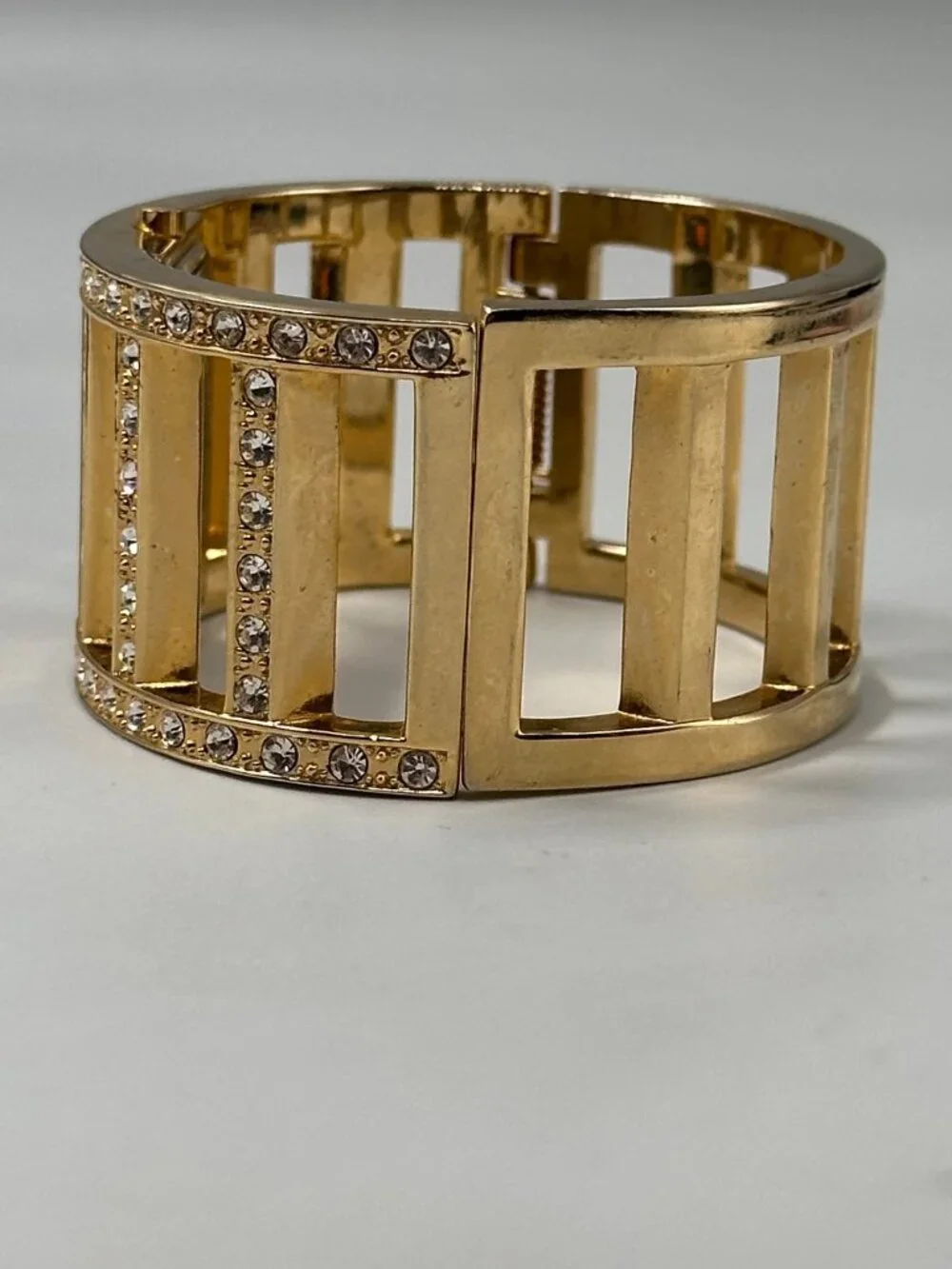 Vernier Watch Women Gold Tone Rhinestone Accents Bangle Band New Battery
